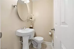 567 Twilight Dr, Green Hills, OH 44131 - Photo 11