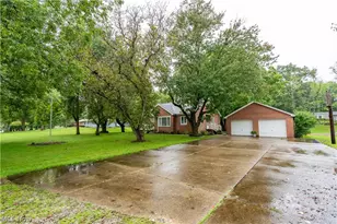 5815 Glyn Dr NW, North Canton, OH 44720 - Photo 3