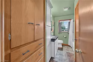 1246 Applegrove St NE, Canton, OH 44721 - Photo 11