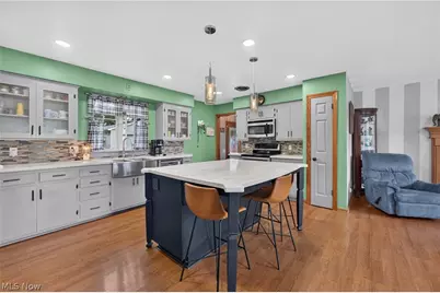1246 Applegrove Street NE, Canton, OH 44721 - Photo 3
