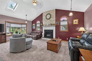 1246 Applegrove St NE, Canton, OH 44721 - Photo 9