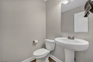 6823 Glendale Rd, North Ridgeville, OH 44039 - Photo 15