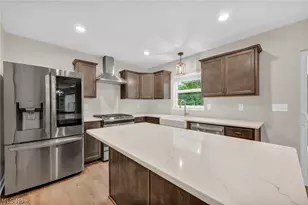 6823 Glendale Rd, North Ridgeville, OH 44039 - Photo 5