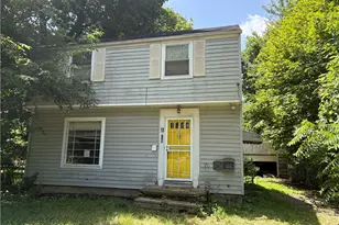 728 Garth Ave, Akron, OH 44320 - Photo 1