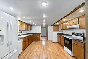 1314 Mattie St SE, Canton, OH 44707 - Photo 15