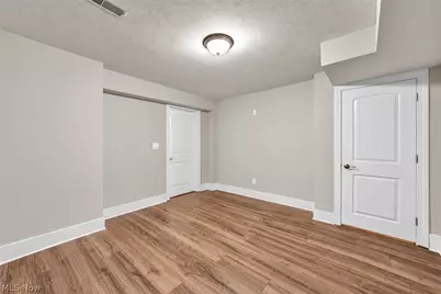 17400 Creekside Street, LaGrange, OH 44050 - Photo 35