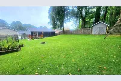 935 Chelsea Drive, Dover, OH 44622 - Photo 7