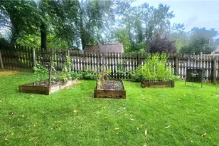935 Chelsea Dr, Dover, OH 44622 - Photo 9