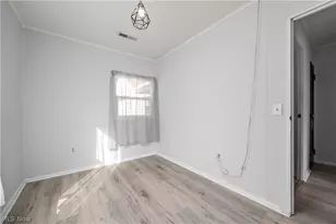 294 Longford Ave, Elyria, OH 44035 - Photo 5