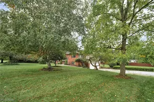 2190 Waterbury Dr, Uniontown, OH 44685 - Photo 43