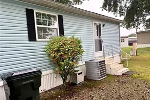 324 Fairview, West Lafayette, OH 43845 - Photo 3