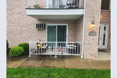 945 Auburn Hills Drive #1, Boardman, OH 44512 - Photo 3