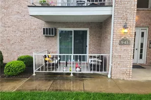 945 Auburn Hills Dr, Boardman, OH 44512 - Photo 3