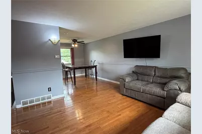 24881 Ridgeline Drive, Huber Heights, OH 44146 - Photo 3