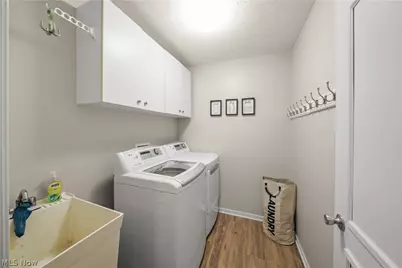 411 Hillbrook Drive, Cuyahoga Falls, OH 44223 - Photo 23