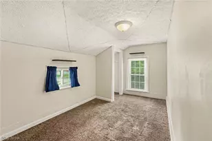 33 N Poplar St, Jefferson, OH 44047 - Photo 21