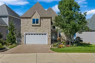 3836 Heron Watch Dr, Akron, OH 44319 - Photo 3
