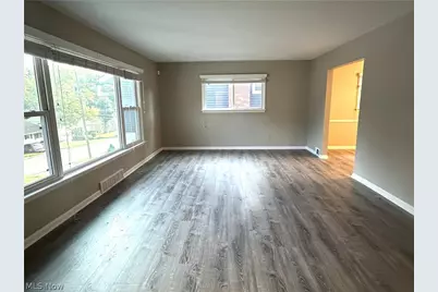 1598 Kingsley Avenue, Akron, OH 44313 - Photo 3