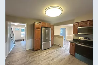 1598 Kingsley Avenue, Akron, OH 44313 - Photo 9