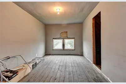 215 Dover Road NE, Sugarcreek, OH 44681 - Photo 21