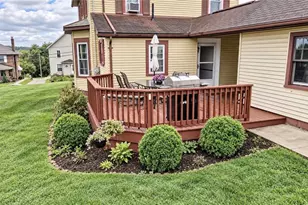 215 Dover Rd NE, Sugarcreek, OH 44681 - Photo 5