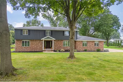 1424 Stonington Road NW, North Canton, OH 44720 - Photo 1