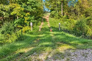 5681 Howard Price Ln, Glouster, OH 45732 - Photo 9
