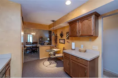 768 Kirkwall Drive #BLDG 42-G, Akron, OH 44321 - Photo 5