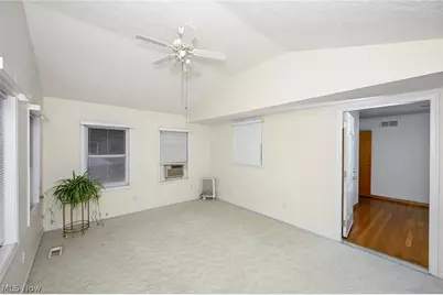 141 26th Street NW, Barberton, OH 44203 - Photo 29
