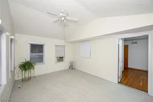 141 26th St NW, Barberton, OH 44203 - Photo 29