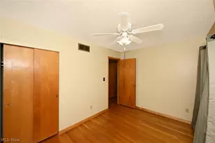 141 26th St NW, Barberton, OH 44203 - Photo 21
