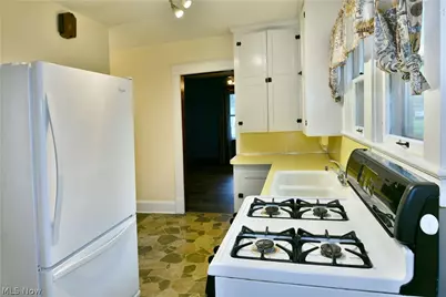 351 Marmion Avenue, Youngstown, OH 44507 - Photo 15