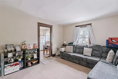 380 E 165th Street, Loveland, OH 44110 - Photo 5