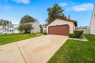 5487 Oakridge Dr, Willoughby, OH 44094 - Photo 3