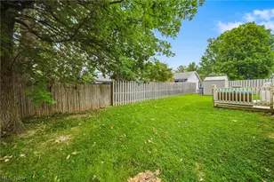 5487 Oakridge Dr, Willoughby, OH 44094 - Photo 13
