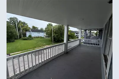 12709 Locke Avenue, Loveland, OH 44108 - Photo 11
