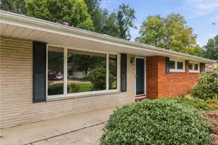 2033 Clearview St NE, Massillon, OH 44646 - Photo 5