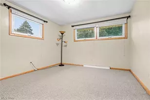 2033 Clearview St NE, Massillon, OH 44646 - Photo 17
