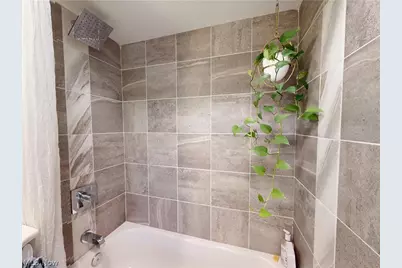 30028 Elgin Road, Wickliffe, OH 44092 - Photo 15