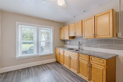 379 E 162nd Street, Loveland, OH 44110 - Photo 9
