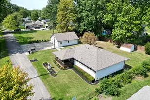 17512 Lundys Ln, Lake Milton, OH 44429 - Photo 3