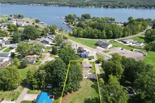 17512 Lundys Ln, Lake Milton, OH 44429 - Photo 11