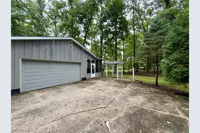 2181 Woodlawn Circle, Stow, OH 44224 - Photo 5