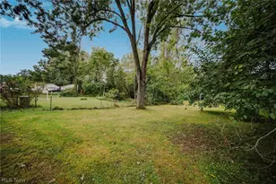 2821 Nesmith Lake Blvd, Akron, OH 44314 - Photo 39