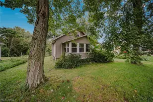 2821 Nesmith Lake Blvd, Akron, OH 44314 - Photo 41