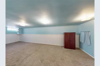 390 E 307th Street, Willowick, OH 44095 - Photo 33