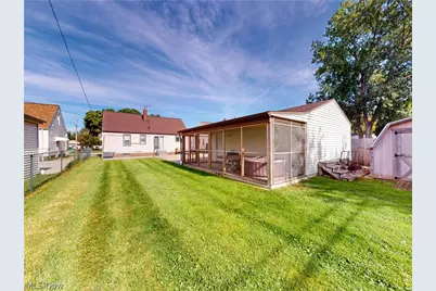 390 E 307th Street, Willowick, OH 44095 - Photo 41