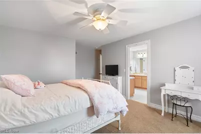 727 Walden Reserve Boulevard, Hinckley, OH 44233 - Photo 33