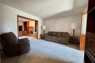 6385 Harbor Dr NW, Canton, OH 44718 - Photo 9
