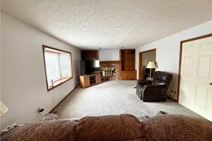 6385 Harbor Dr NW, Canton, OH 44718 - Photo 13